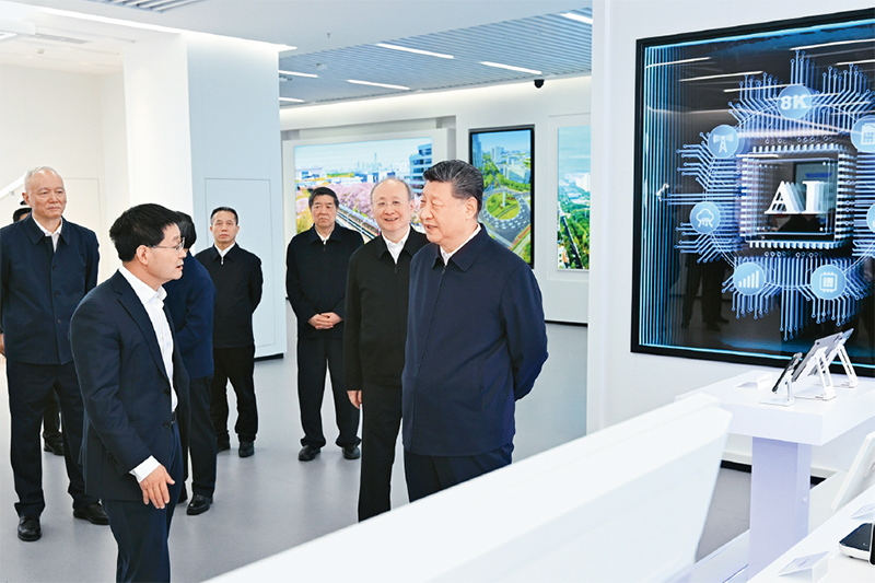 习近平：前瞻布局和发展未来产业(图1)